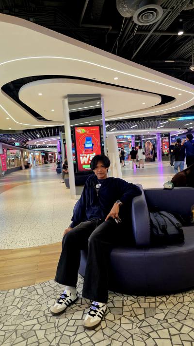 Zaw 25 ปี Bangkok  ไทย