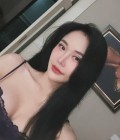 Sophia,35 years