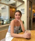 Alinazezia,31 Jahre