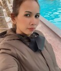 พิม,35 Jahre