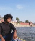 Akash,23 ปี